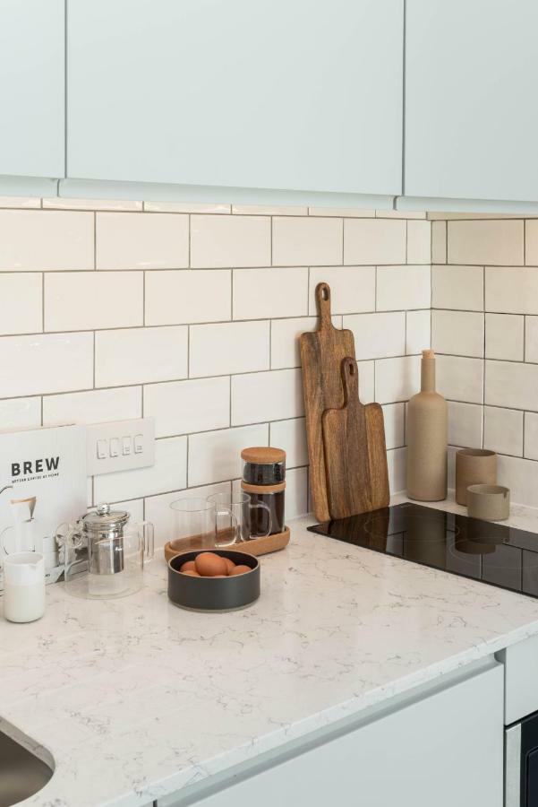 Premium Studio,912992569:JPEG